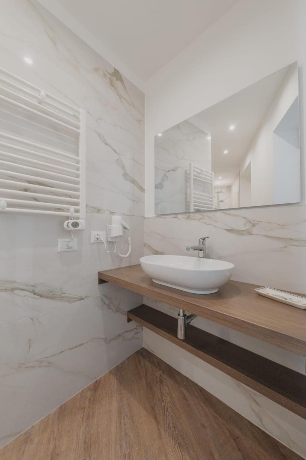 Villa Di Giorgi Apartments Center Чефалу Екстериор снимка
