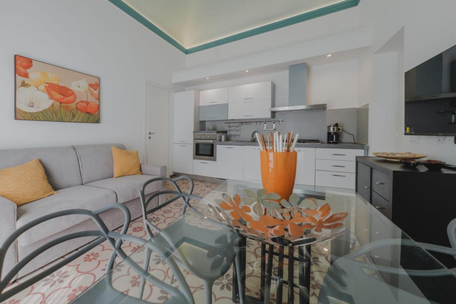 Villa Di Giorgi Apartments Center Чефалу Екстериор снимка