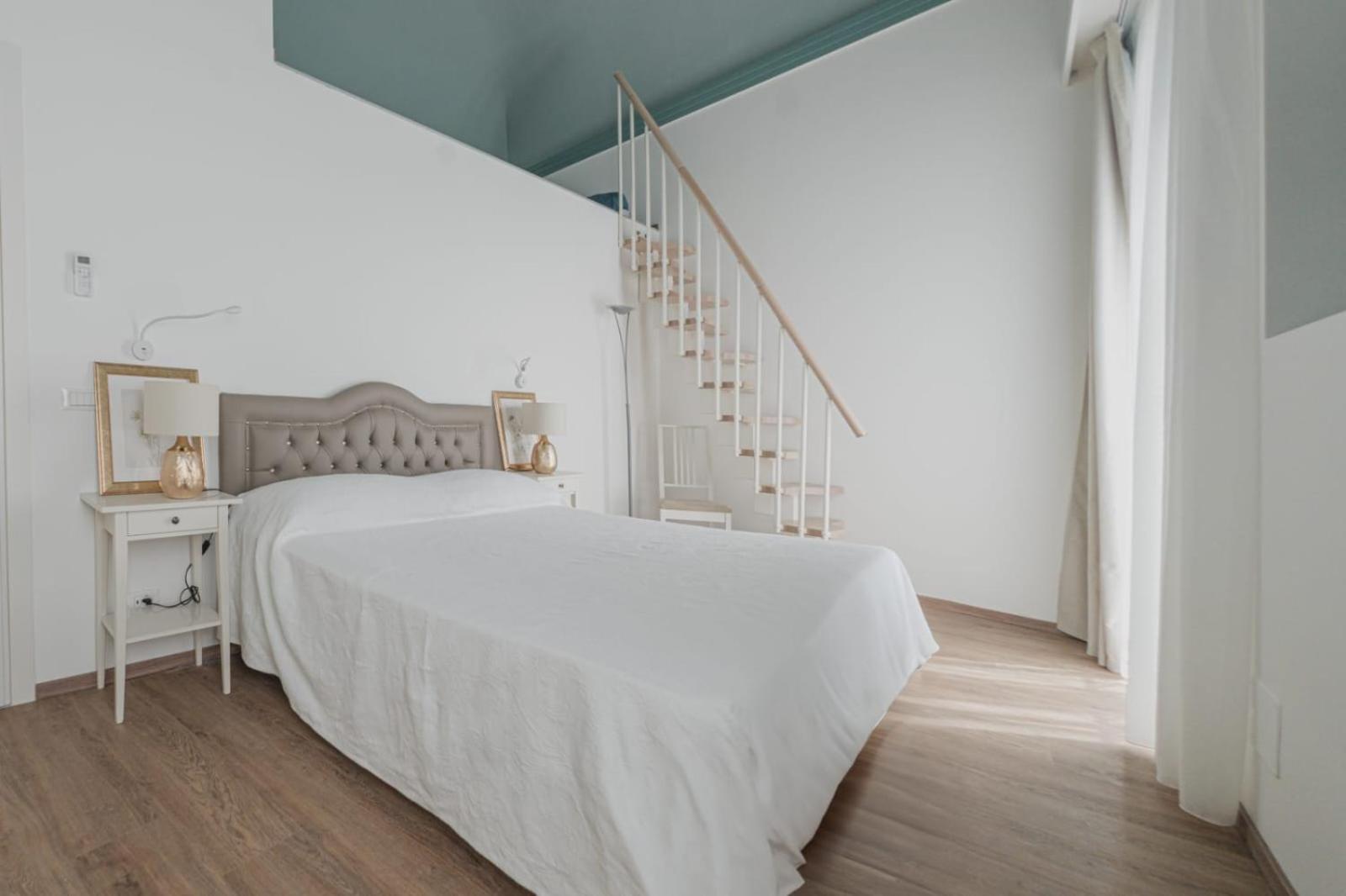 Villa Di Giorgi Apartments Center Чефалу Екстериор снимка